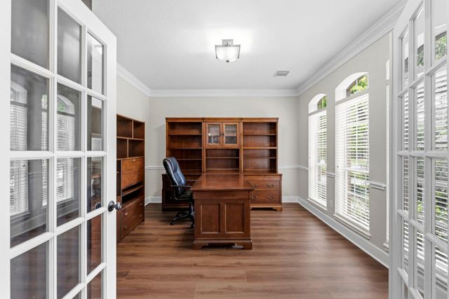 18 Keelrock Place, The Woodlands, TX 77382