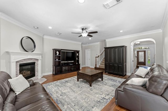 18 Keelrock Place, The Woodlands, TX 77382