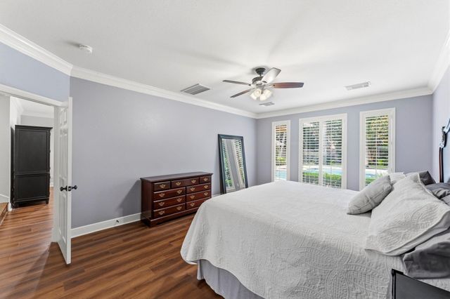 18 Keelrock Place, The Woodlands, TX 77382
