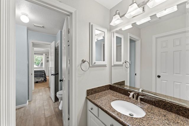 18 Keelrock Place, The Woodlands, TX 77382