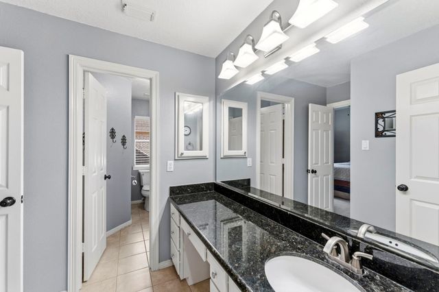 18 Keelrock Place, The Woodlands, TX 77382