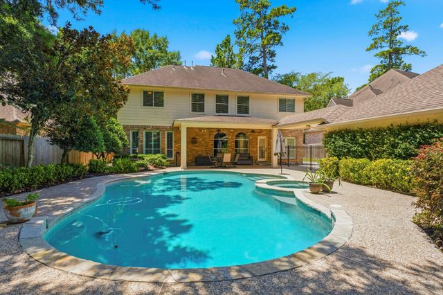 18 Keelrock Place, The Woodlands, TX 77382