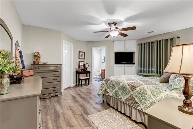 1895 N Rivermist Court, Hanford, CA 93230
