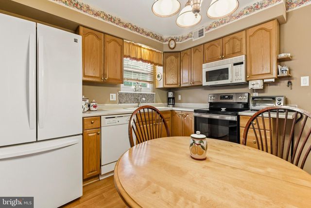 104 WOODVALE LN, Wenonah, NJ 08090