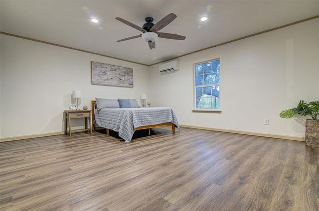 2848 Indian TRL, Kingsland, TX 78639