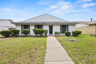 1824 Chamberlain Drive, Carrollton, TX 75007
