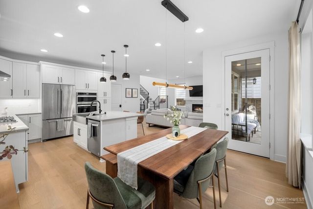 5820 155th Street SW, Edmonds, WA 98026