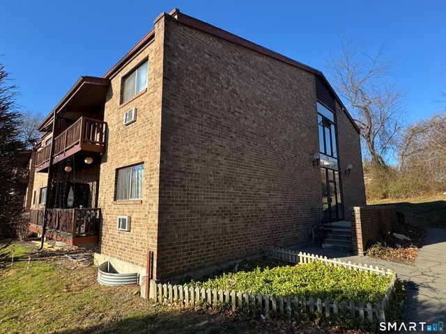 235 Henry Avenue 12G, Stratford, CT 06614