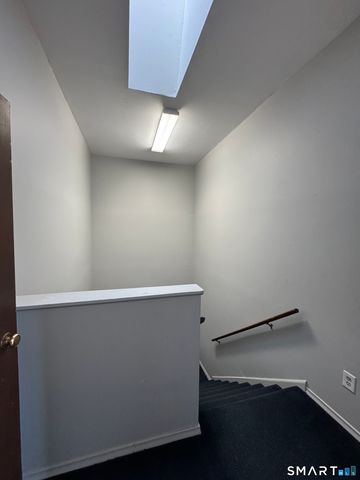 235 Henry Avenue 12G, Stratford, CT 06614