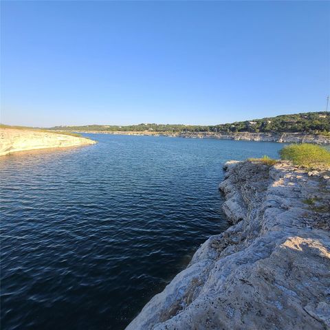 1303 Robin TRL, Lago Vista, TX 78645