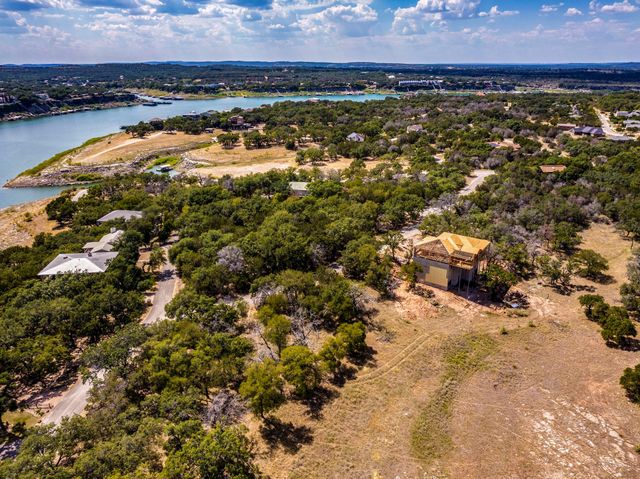 1303 Robin TRL, Lago Vista, TX 78645
