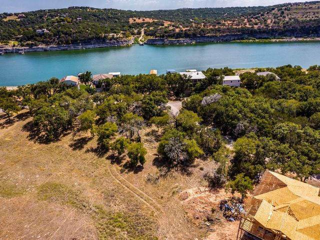 1303 Robin TRL, Lago Vista, TX 78645