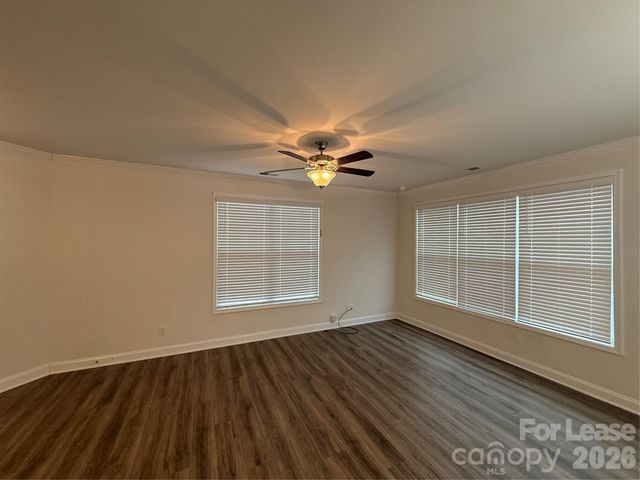 8627 Harris Lake Lane, Charlotte, NC 28269