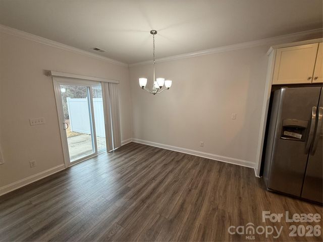 8627 Harris Lake Lane, Charlotte, NC 28269