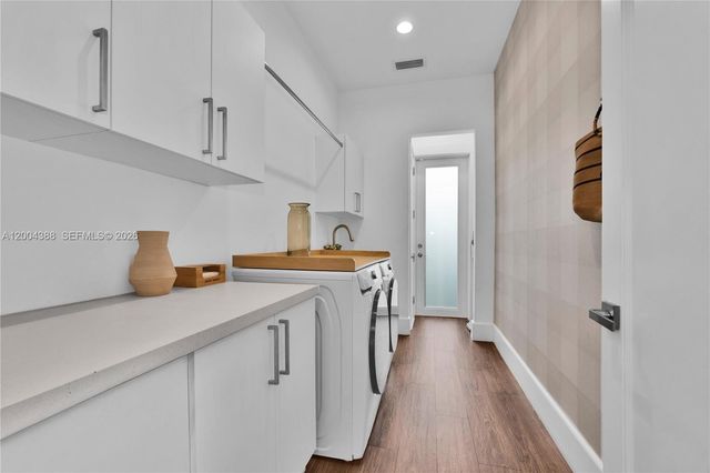 918 Santiago St, Coral Gables, FL 33134