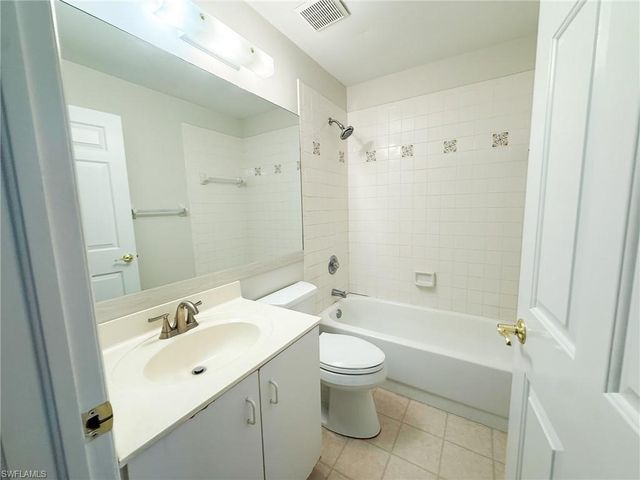 4661 5th AVE SW, Naples, FL 34119