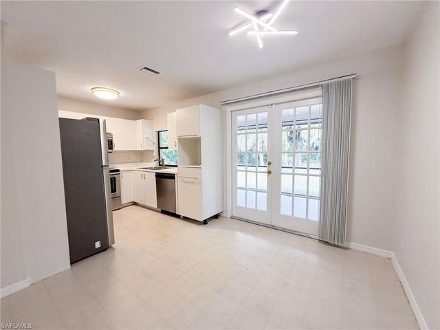 4661 5th AVE SW, Naples, FL 34119