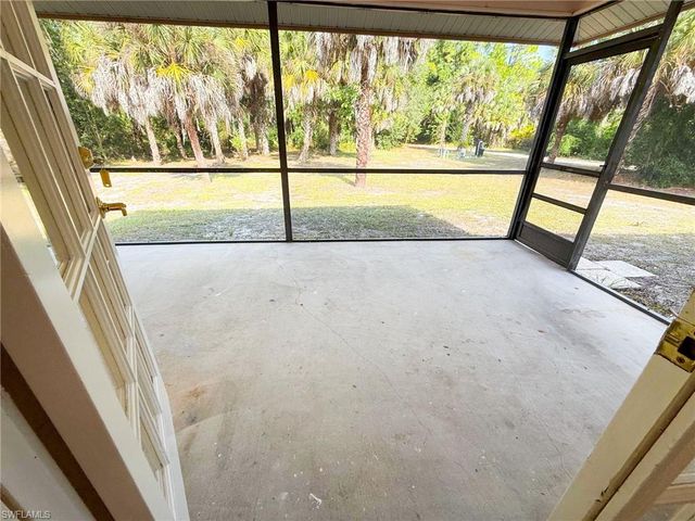 4661 5th AVE SW, Naples, FL 34119