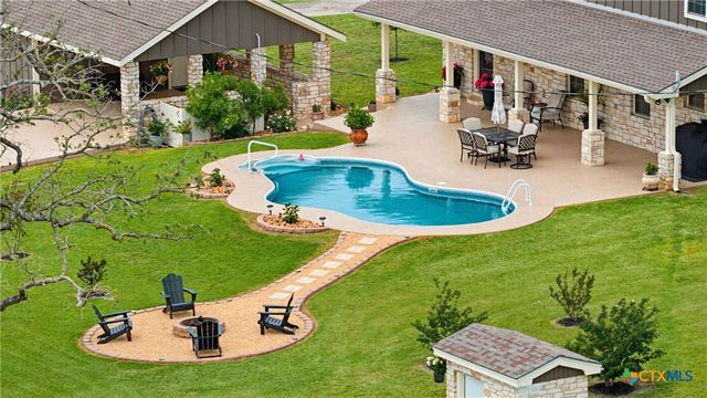 489 Boyd Lane, Rockdale, TX 76567