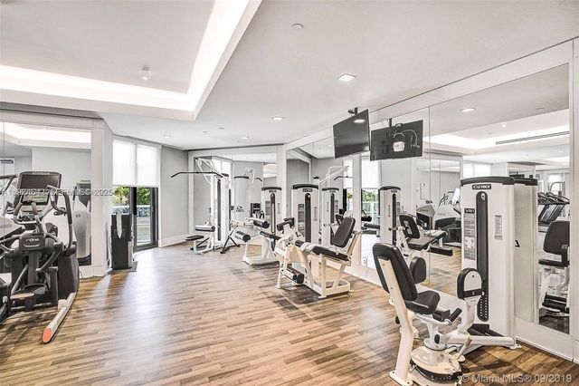 19500 Turnberry Way 20D, Aventura, FL 33180