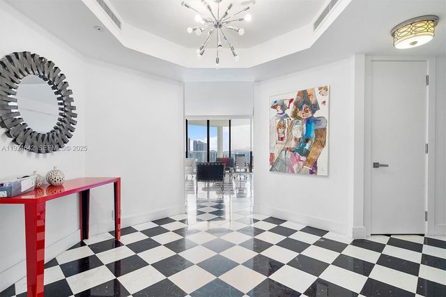 19500 Turnberry Way 20D, Aventura, FL 33180