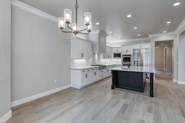 11574 N Range View Drive, Fresno, CA 93730