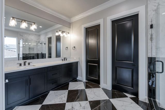 11574 N Range View Drive, Fresno, CA 93730