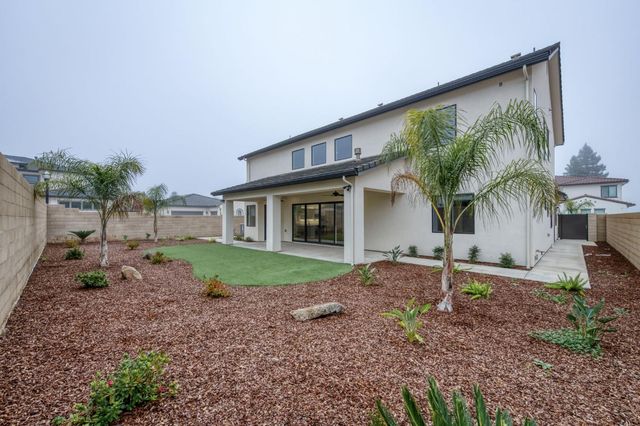 11574 N Range View Drive, Fresno, CA 93730