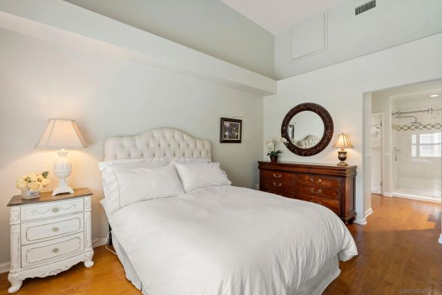 7274 Shoreline Dr 116, San Diego, CA 92122