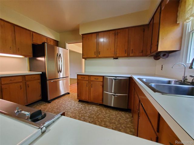 8276 Appleway Drive, Grand Blanc Charter Township, MI 48439