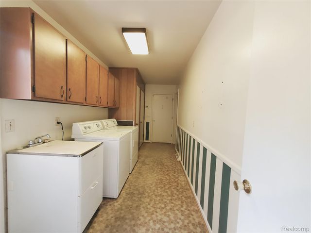 8276 Appleway Drive, Grand Blanc Charter Township, MI 48439