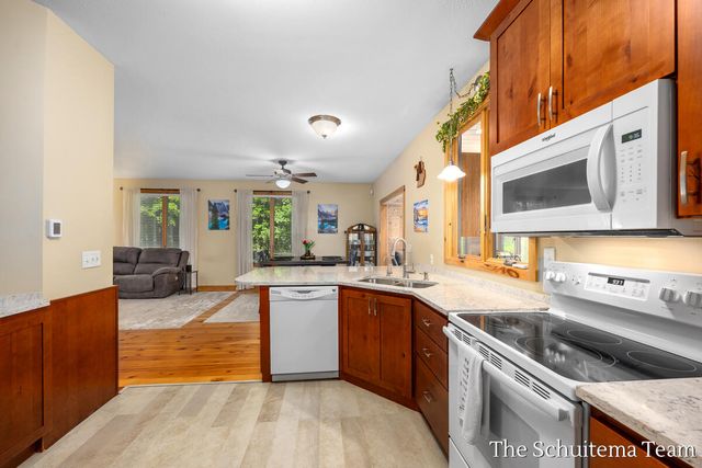 10155 Rogue Pond Drive, Rockford, MI 49341