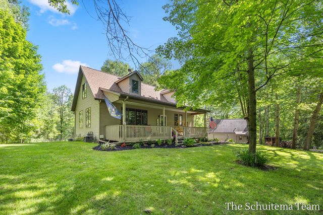 10155 Rogue Pond Drive, Rockford, MI 49341