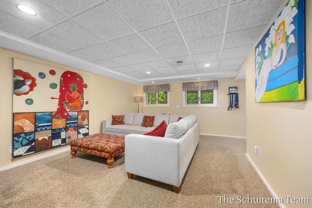 10155 Rogue Pond Drive, Rockford, MI 49341