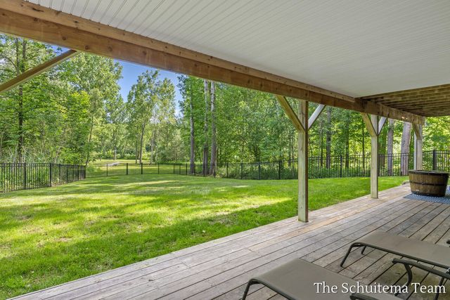 10155 Rogue Pond Drive, Rockford, MI 49341