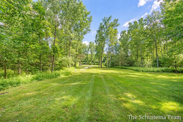 10155 Rogue Pond Drive, Rockford, MI 49341