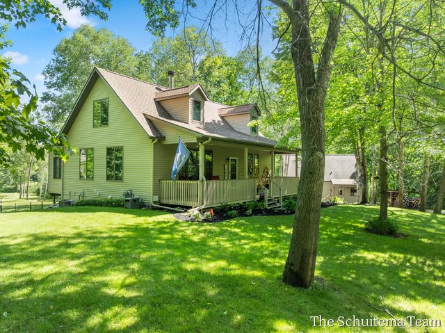 10155 Rogue Pond Drive, Rockford, MI 49341