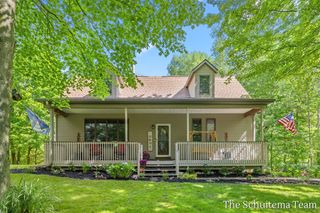 10155 Rogue Pond Drive, Rockford, MI 49341