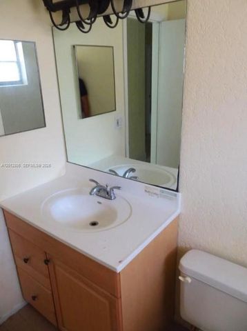 3700 Riverside Dr 1, Coral Springs, FL 33065