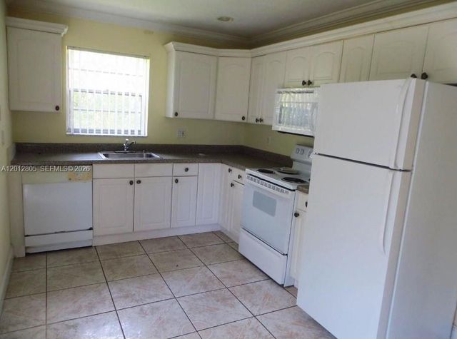 3700 Riverside Dr 1, Coral Springs, FL 33065