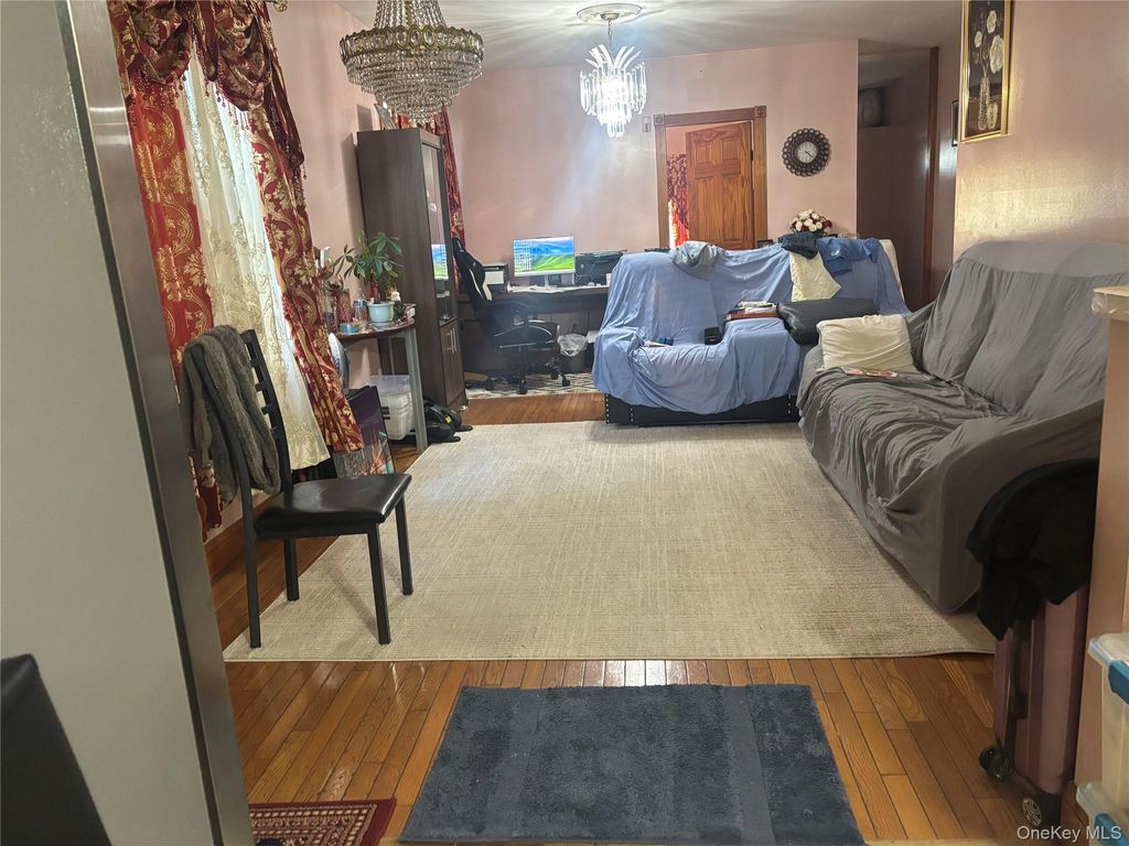 10749 131st Street, Richmond Hill, NY 11419 — photo 4