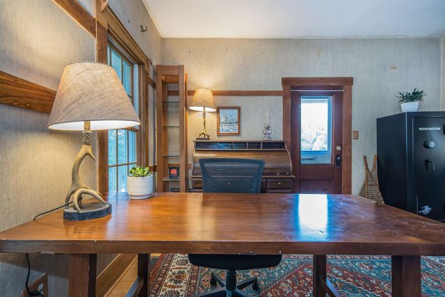 5735 VT Route 11, Londonderry, VT 05148