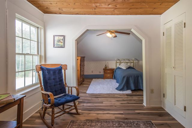 5735 VT Route 11, Londonderry, VT 05148