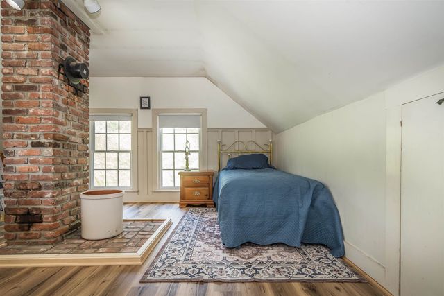 5735 VT Route 11, Londonderry, VT 05148
