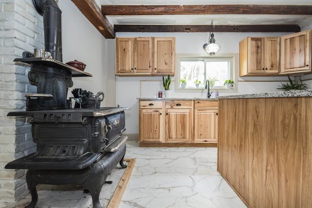 5735 VT Route 11, Londonderry, VT 05148