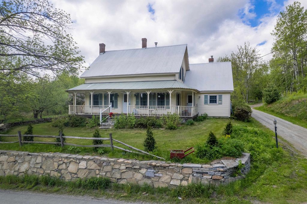 5735 VT Route 11, Londonderry, VT 05148