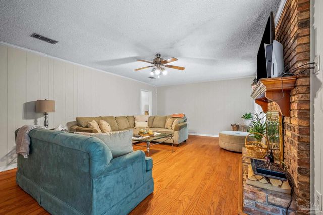 6740 Bunker Hill Cir, Pensacola, FL 32506