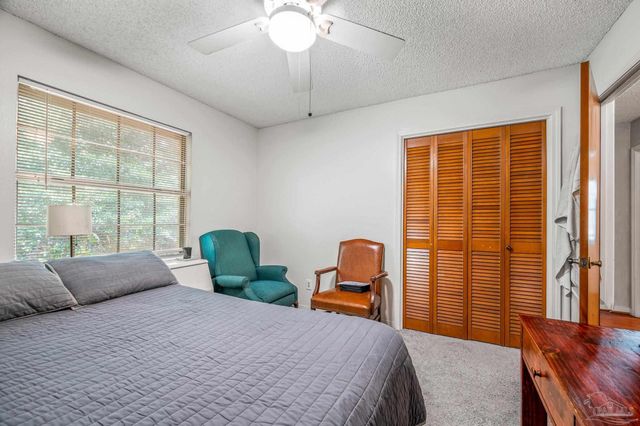 6740 Bunker Hill Cir, Pensacola, FL 32506