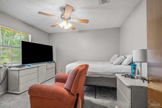 6740 Bunker Hill Cir, Pensacola, FL 32506