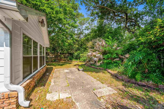 6740 Bunker Hill Cir, Pensacola, FL 32506